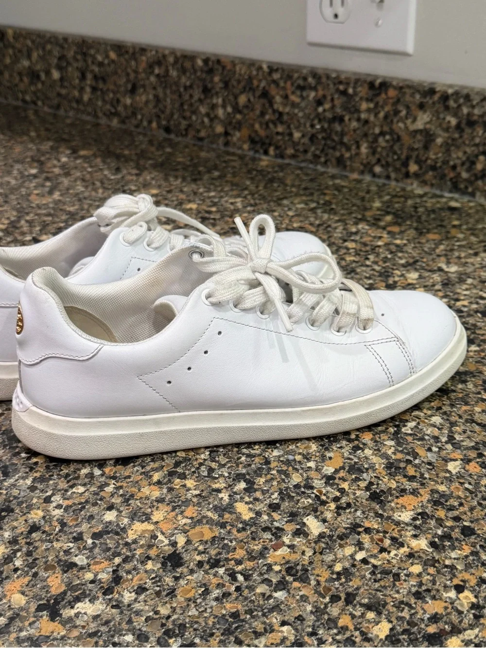 Tory Burch 7.5  White Leather ladies  Sneakers